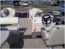 2017 Sunchaser Oasis 818c Pontoon Boat Helm